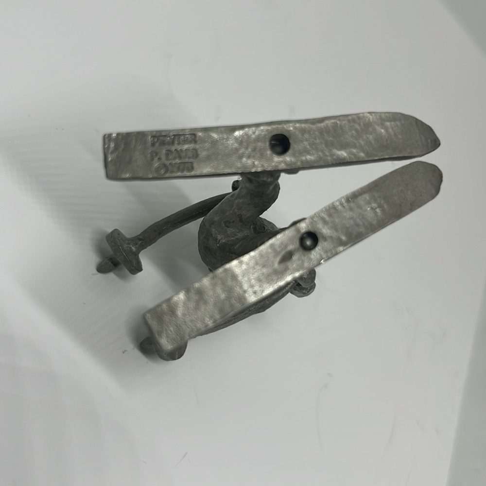 Vintage Miniature Pewter Snow Skier, 1975 P Davis Pewter - Picture 4 of 5